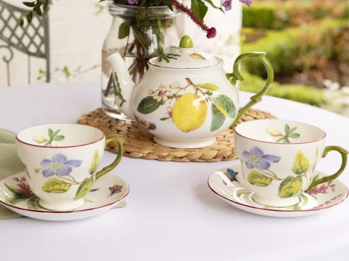 Image of Win a Chelsea Tea Set
