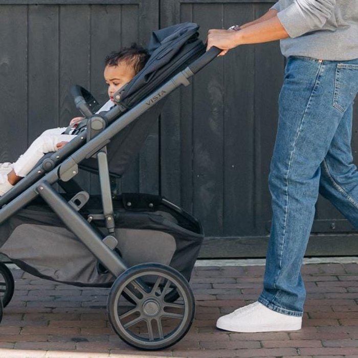 Image of WIN the UPPAbaby Vista V2 worth over &pound900
