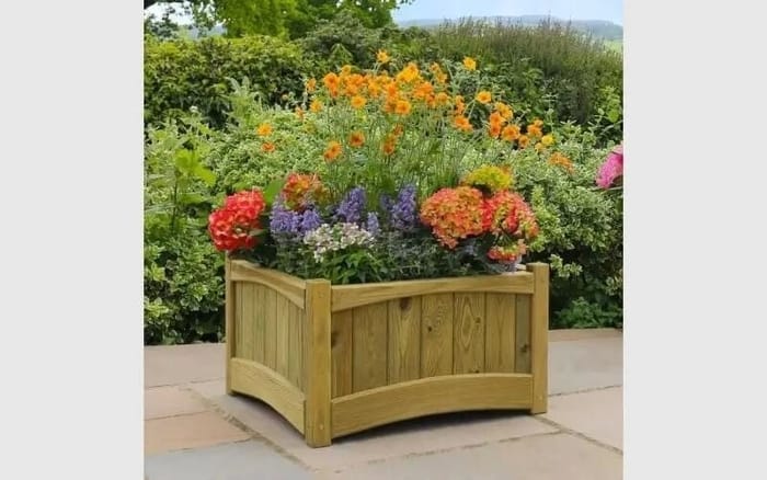 Image for Win a Stunning Chelsea Square Planter from Zest
