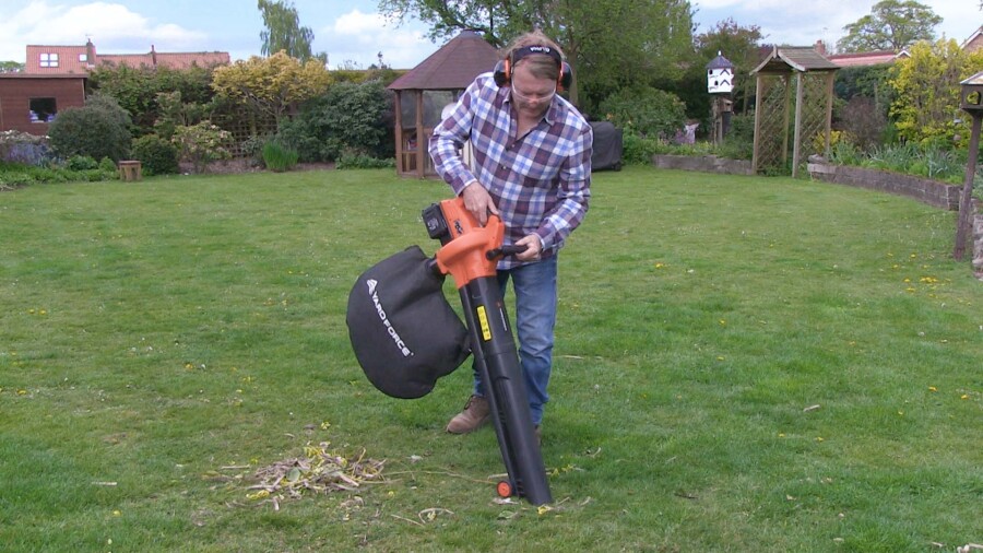 Image for Win a Yard Force LBC20 Blower Vac